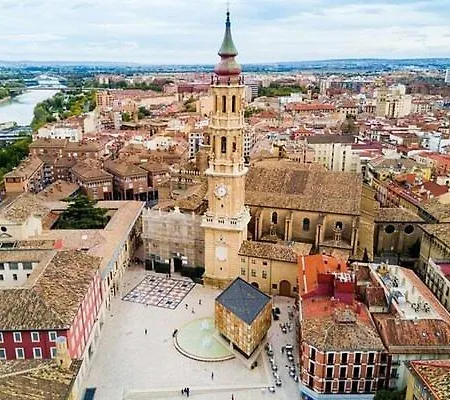 Apartment Piso 4 Con 2 Parking En Casco Historico De 2 Noches Minimo Zaragoza