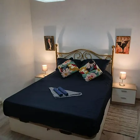 Piso 4 Con 2 Parking En Casco Historico De 2 Noches Minimo Apartment *